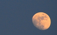 Měsíc